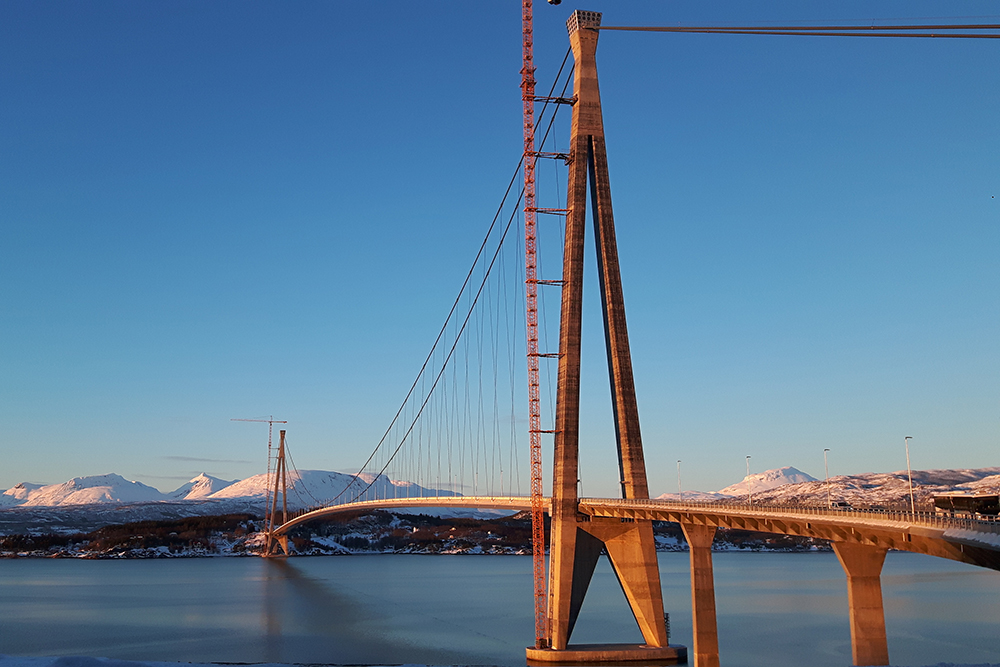 3、挪威哈羅格蘭德大橋.jpg